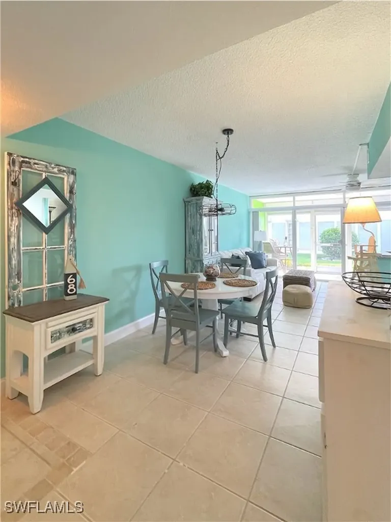 330 Tudor Drive Cape Coral FL 33904