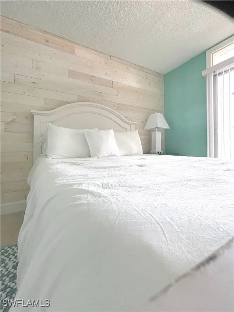 330 Tudor Drive Cape Coral FL 33904