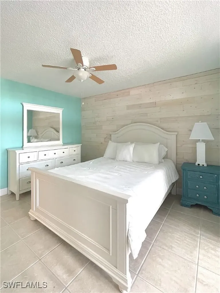 330 Tudor Drive Cape Coral FL 33904