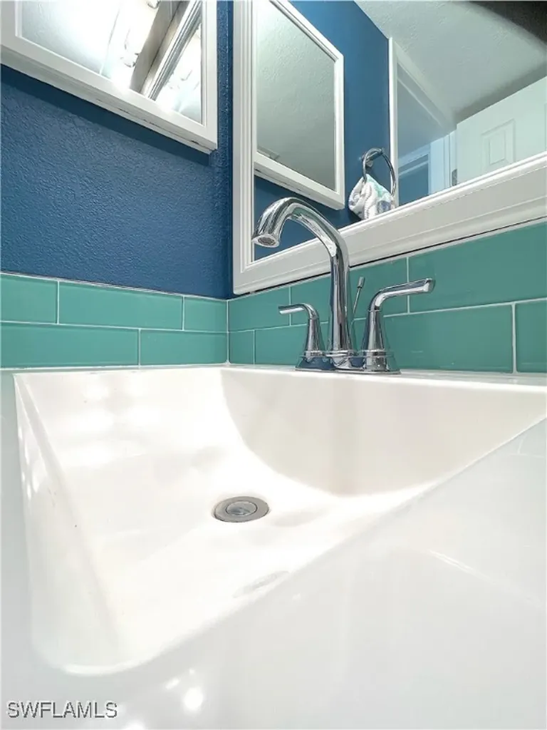 330 Tudor Drive Cape Coral FL 33904