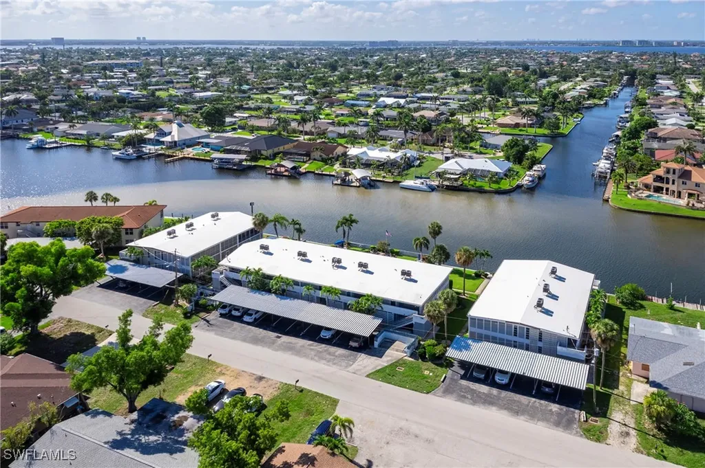 330 Tudor Drive Cape Coral FL 33904