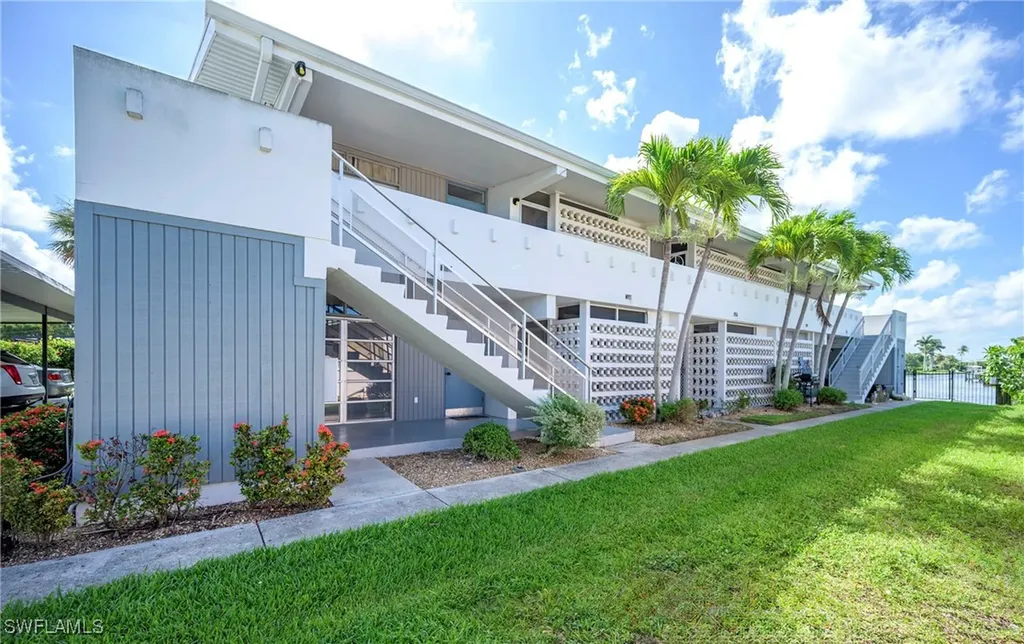 330 Tudor Drive Cape Coral FL 33904