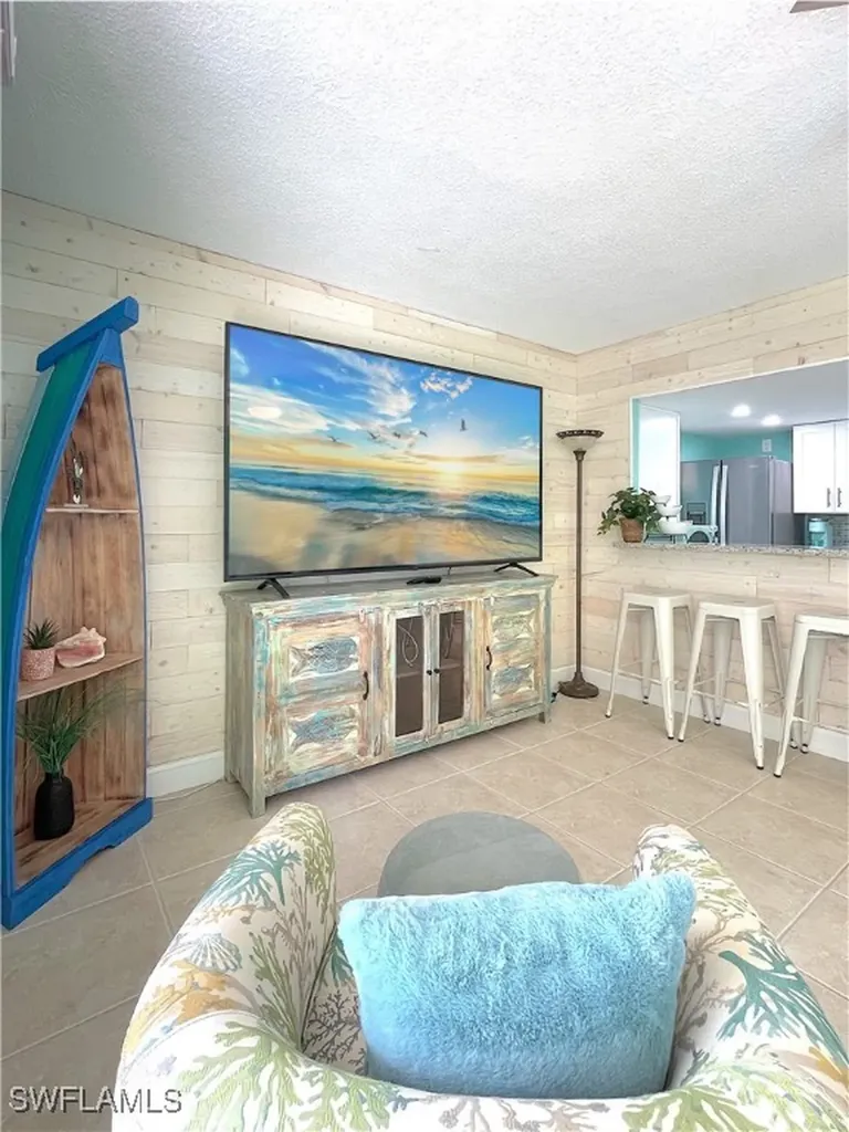 330 Tudor Drive Cape Coral FL 33904