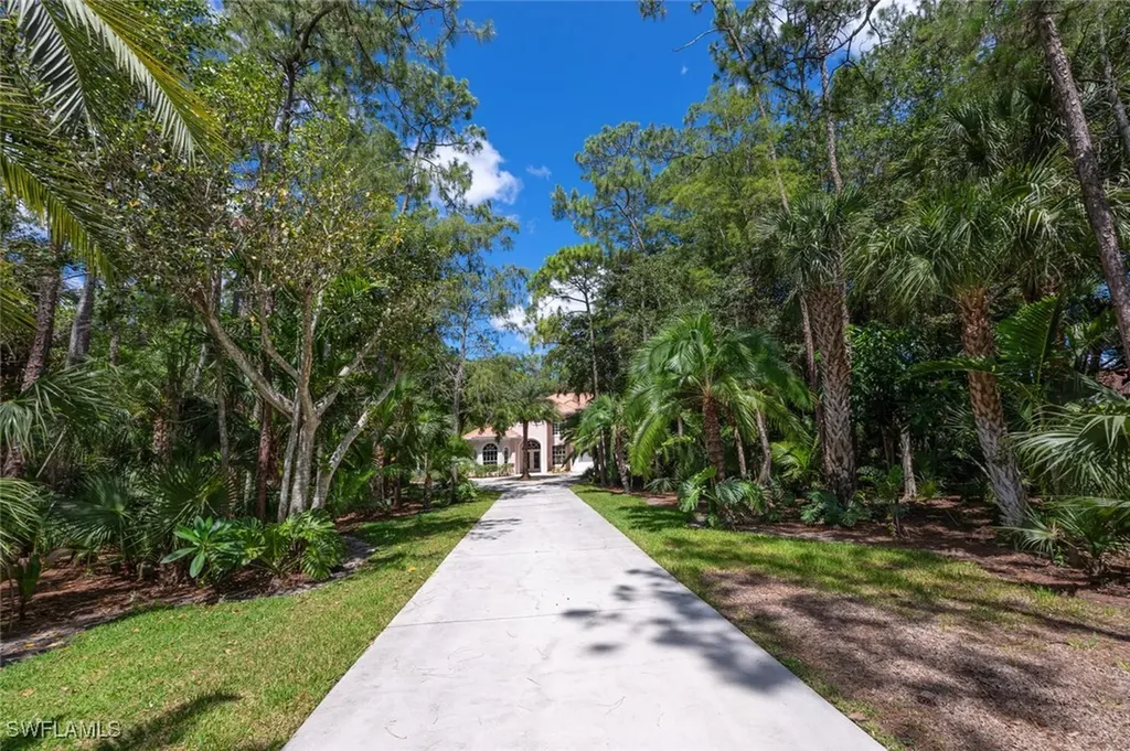 13915 Collier Boulevard Naples FL 34119