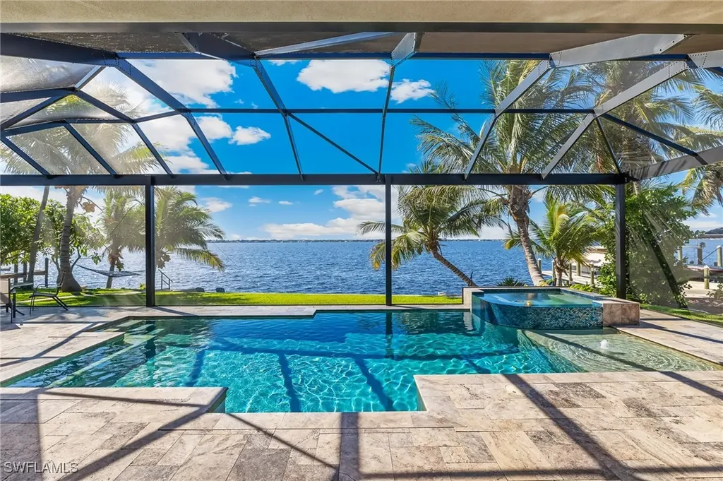 2506 SE 28th Street Cape Coral FL 33904