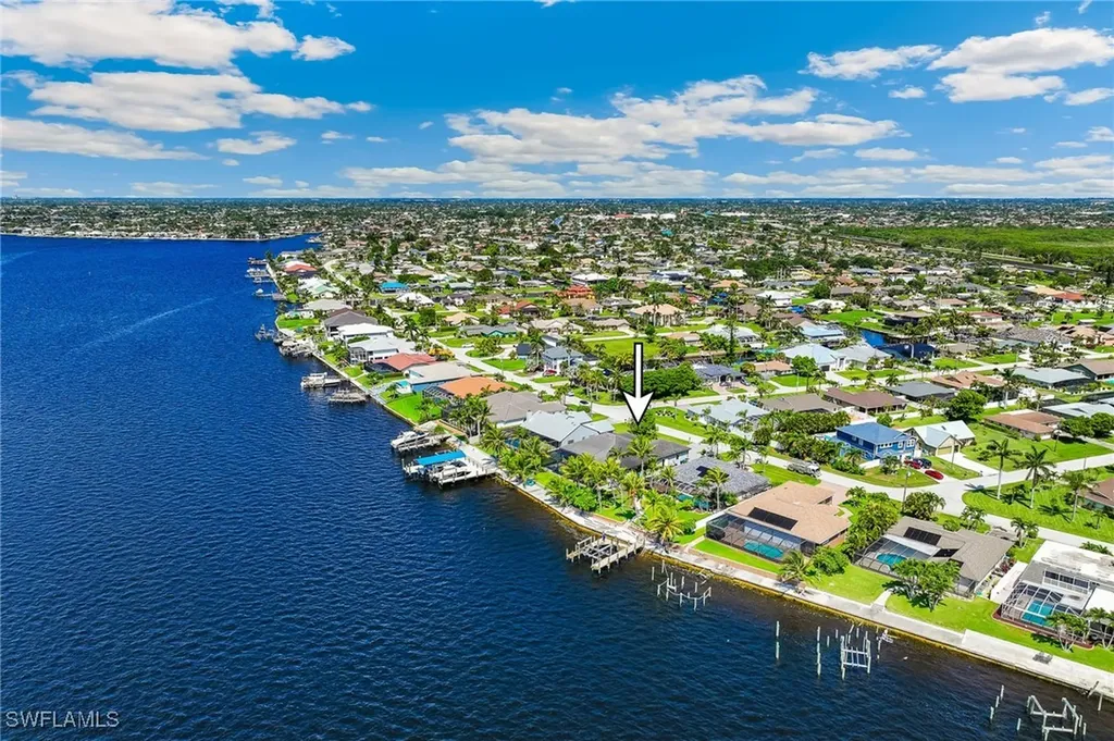 2506 SE 28th Street Cape Coral FL 33904