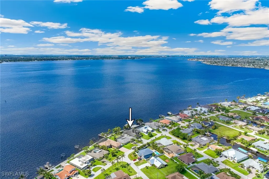2506 SE 28th Street Cape Coral FL 33904