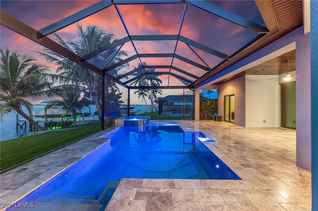 2506 SE 28th Street Cape Coral FL 33904