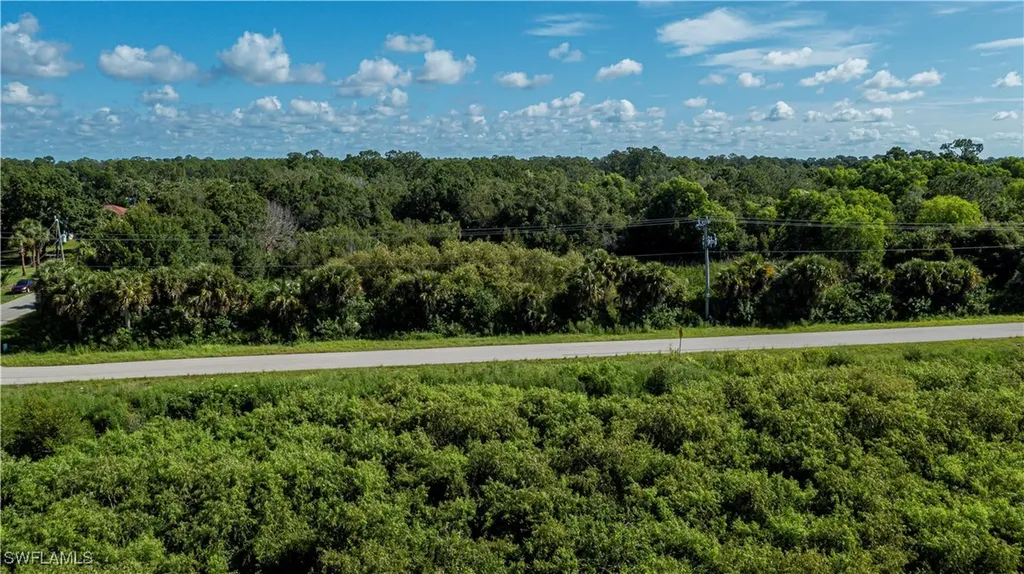 2001 E 5th Street Lehigh Acres FL 33936
