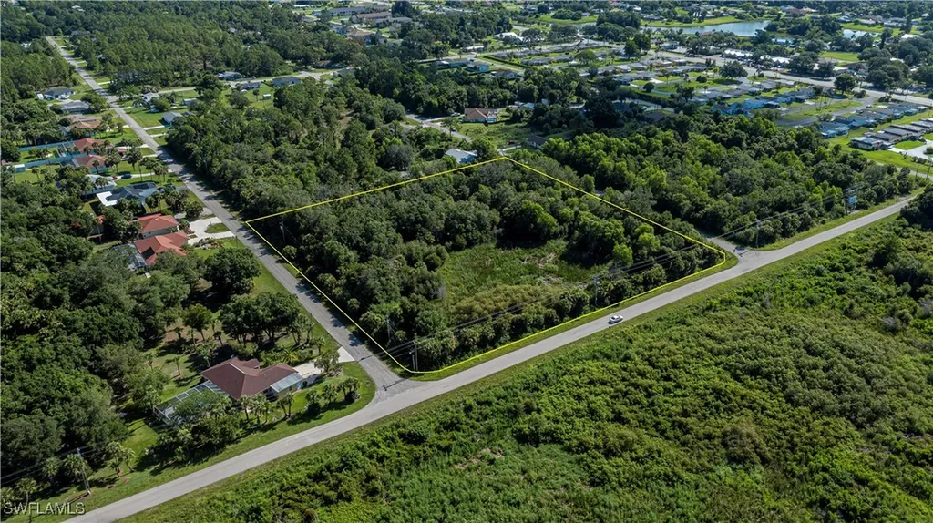 2001 E 5th Street Lehigh Acres FL 33936