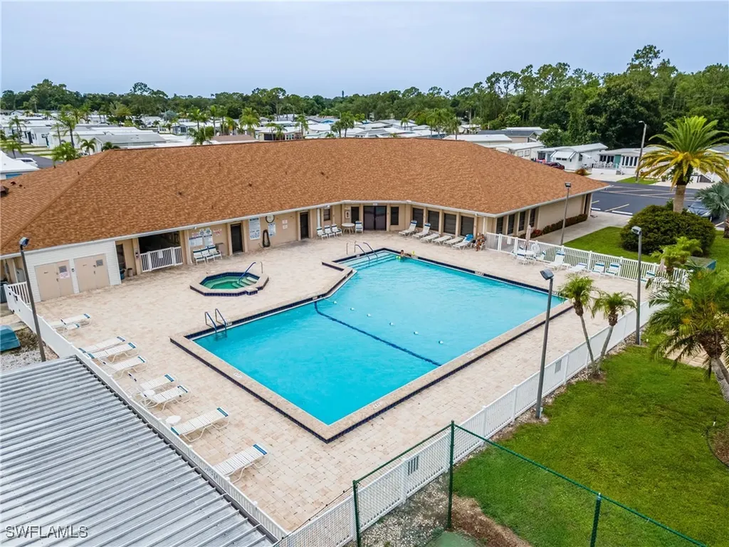 40 La Fonda Lane North Fort Myers FL 33903