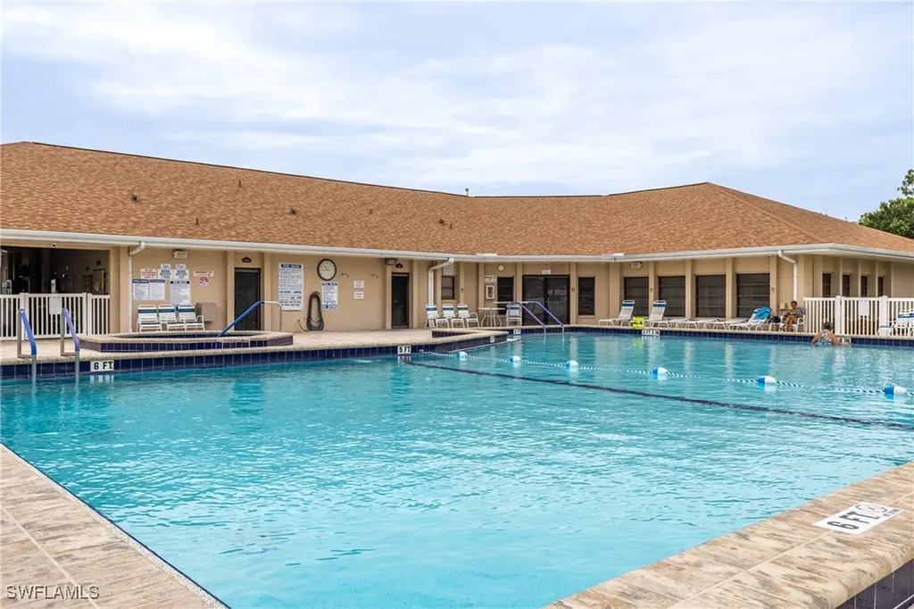 40 La Fonda Lane North Fort Myers FL 33903