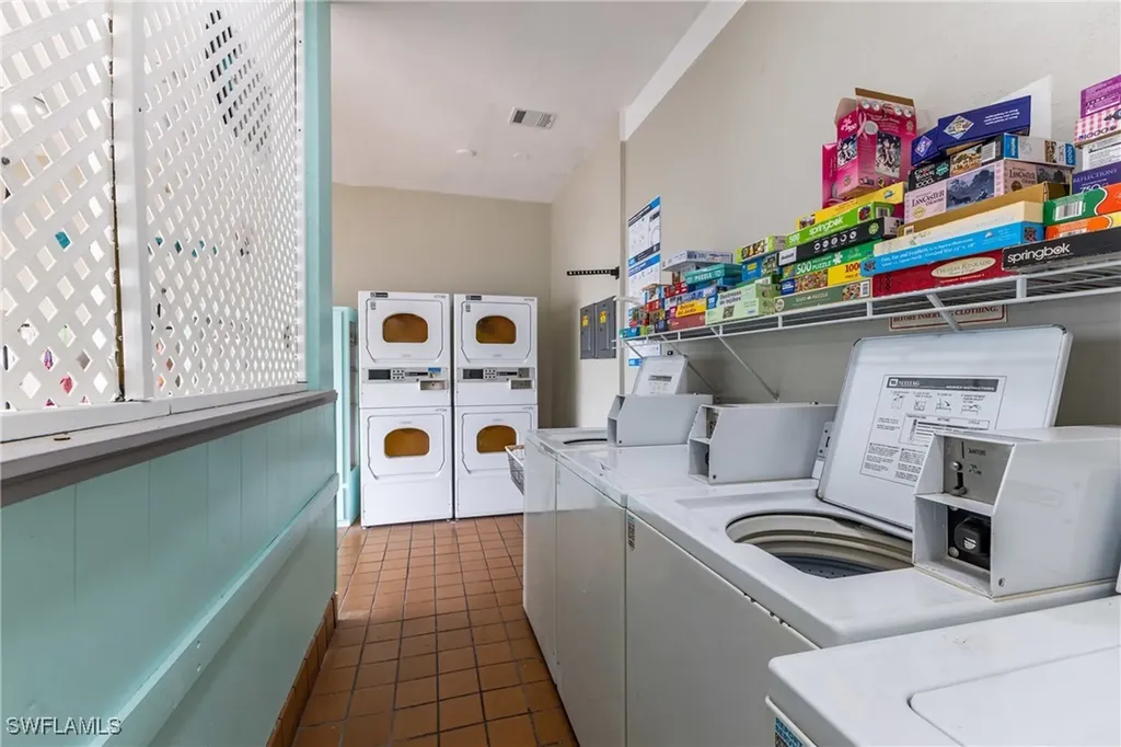 40 La Fonda Lane North Fort Myers FL 33903