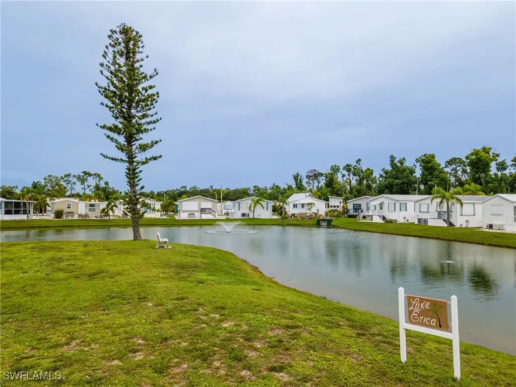 40 La Fonda Lane North Fort Myers FL 33903
