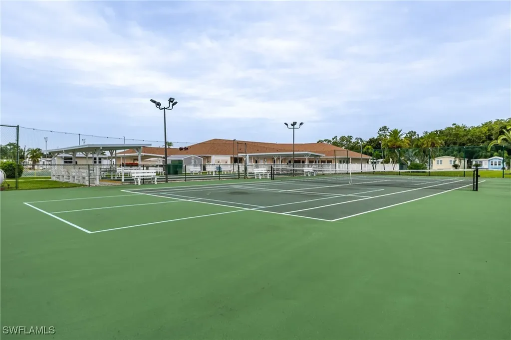 40 La Fonda Lane North Fort Myers FL 33903