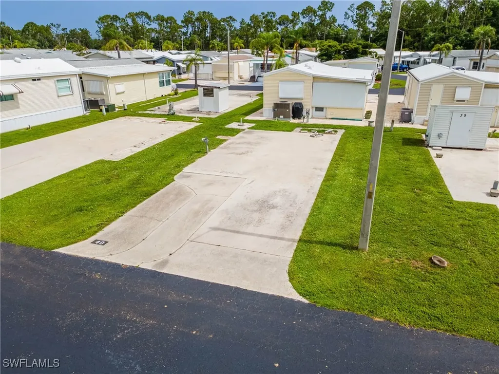 40 La Fonda Lane North Fort Myers FL 33903