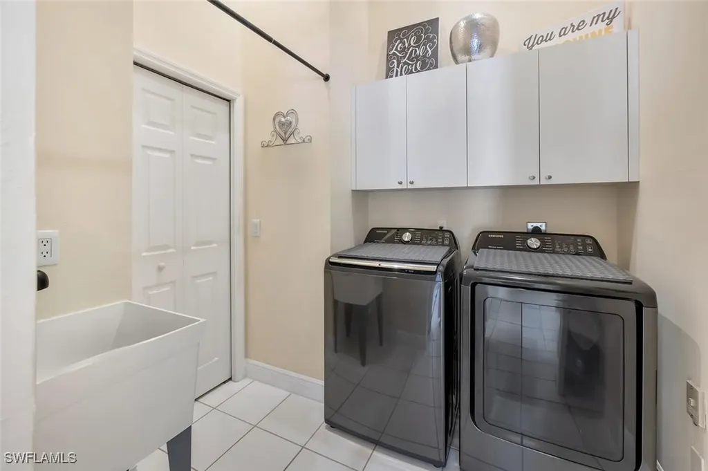 6720 Beach Resort Drive Naples FL 34114