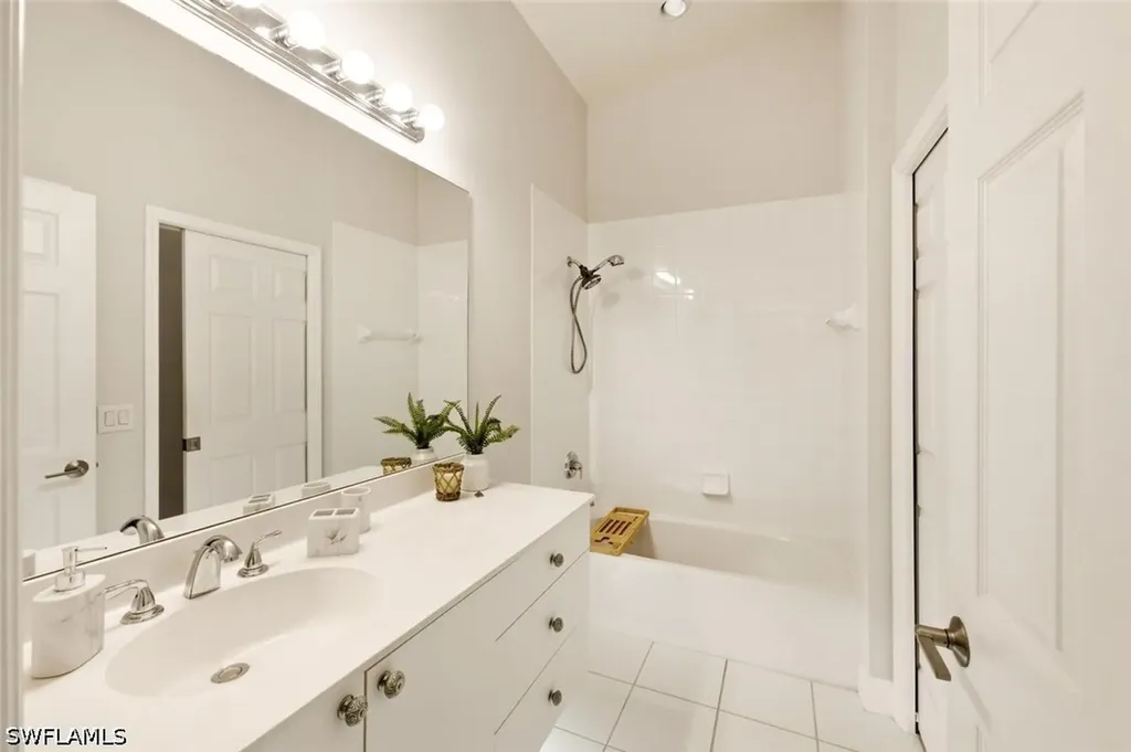 6720 Beach Resort Drive Naples FL 34114