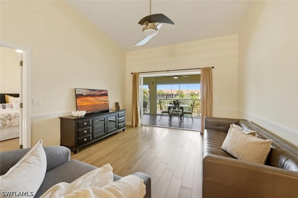 6720 Beach Resort Drive Naples FL 34114