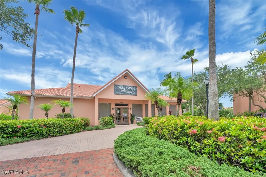 6720 Beach Resort Drive Naples FL 34114