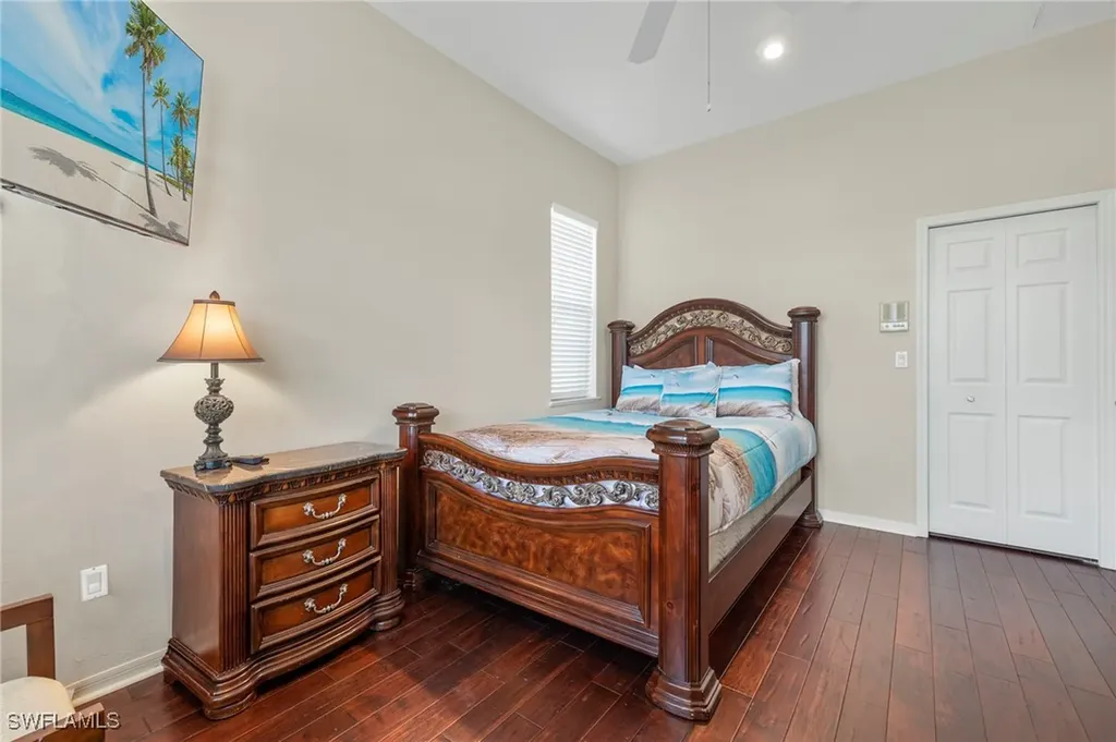 1811 SE 37th Terrace Cape Coral FL 33904