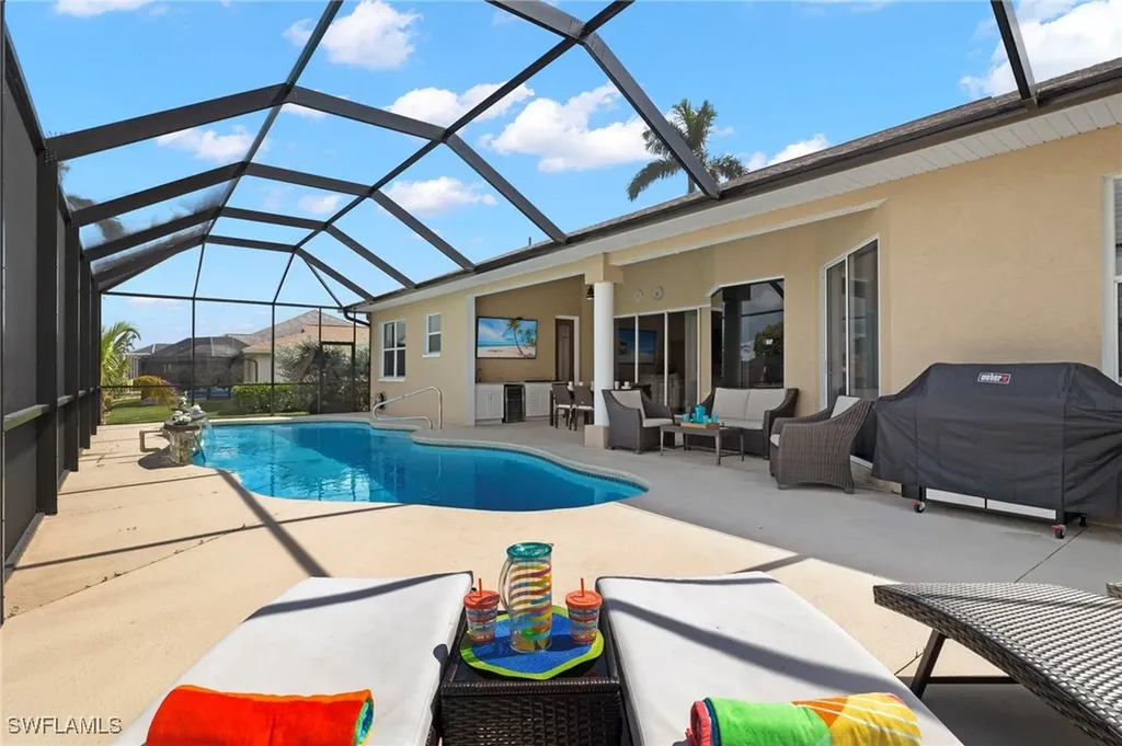 1811 SE 37th Terrace Cape Coral FL 33904