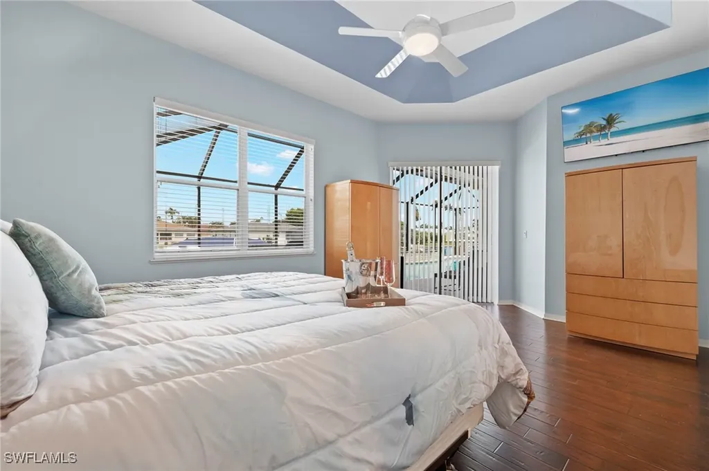 1811 SE 37th Terrace Cape Coral FL 33904