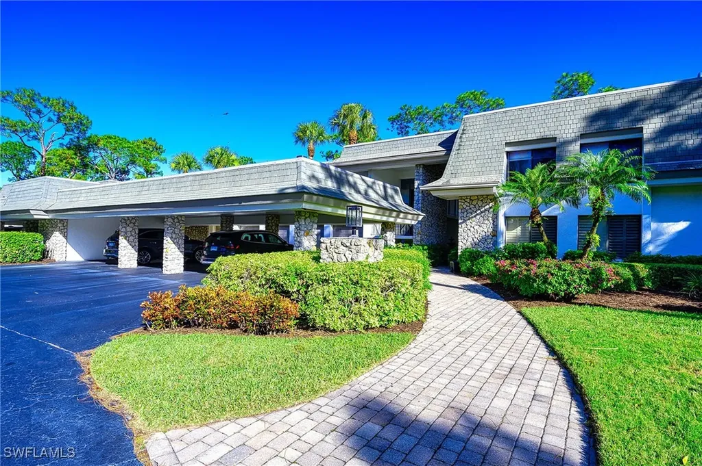 522 Wildwood Lane Naples FL 34105