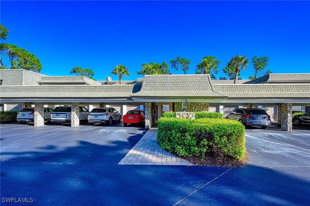 522 Wildwood Lane Naples FL 34105