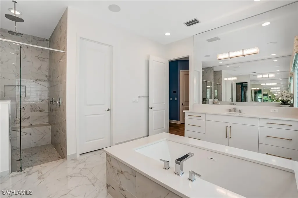 12068 Azalea Way Naples FL 34120