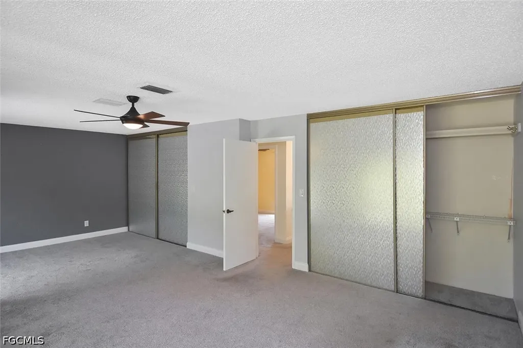 4295 Island Circle Fort Myers FL 33919