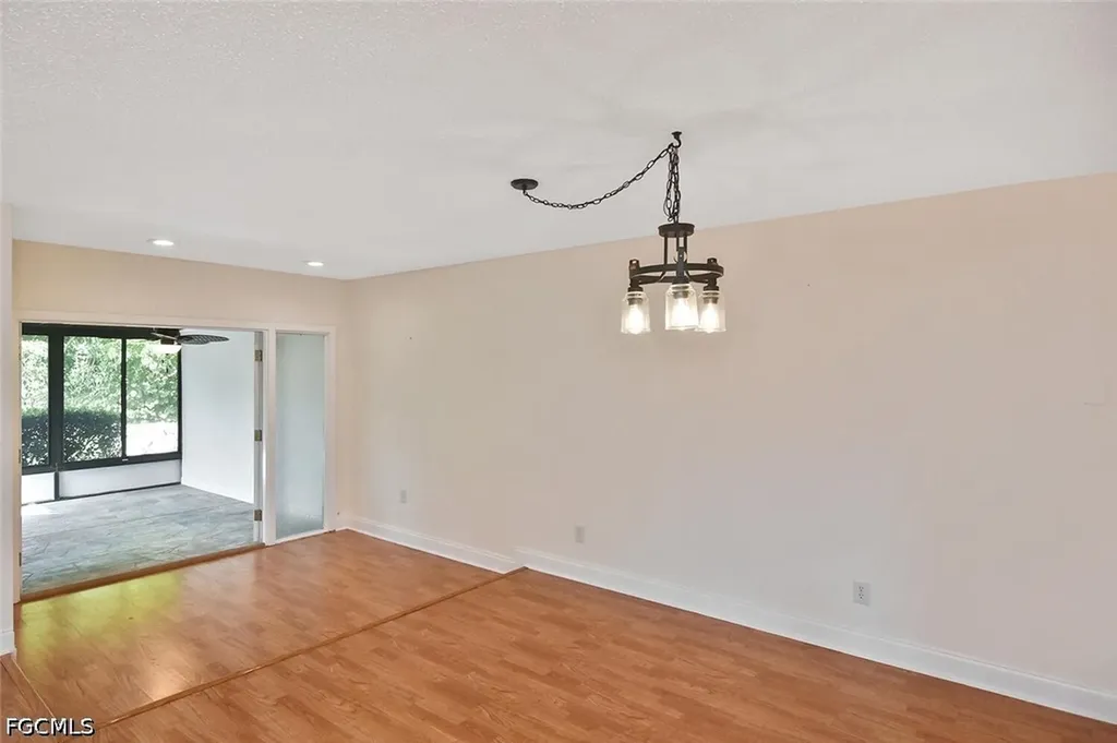 4295 Island Circle Fort Myers FL 33919