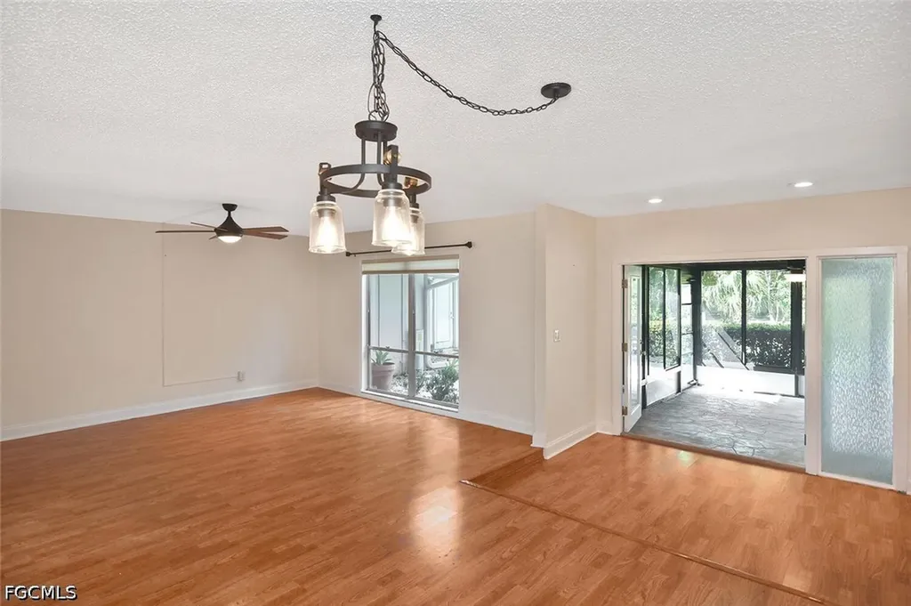4295 Island Circle Fort Myers FL 33919