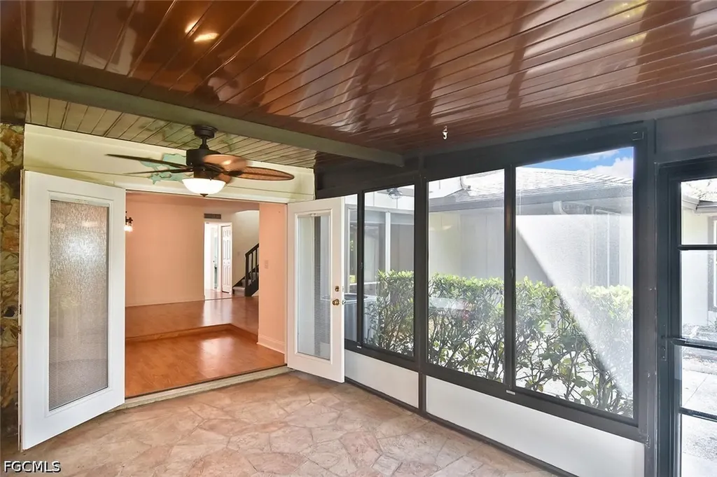 4295 Island Circle Fort Myers FL 33919