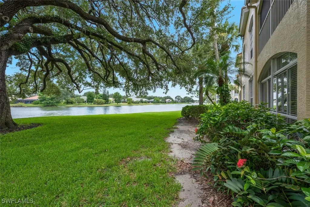 65 Silver Oaks Circle Naples FL 34119