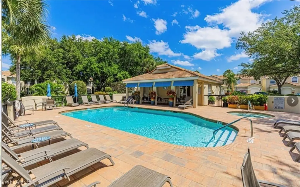 65 Silver Oaks Circle Naples FL 34119