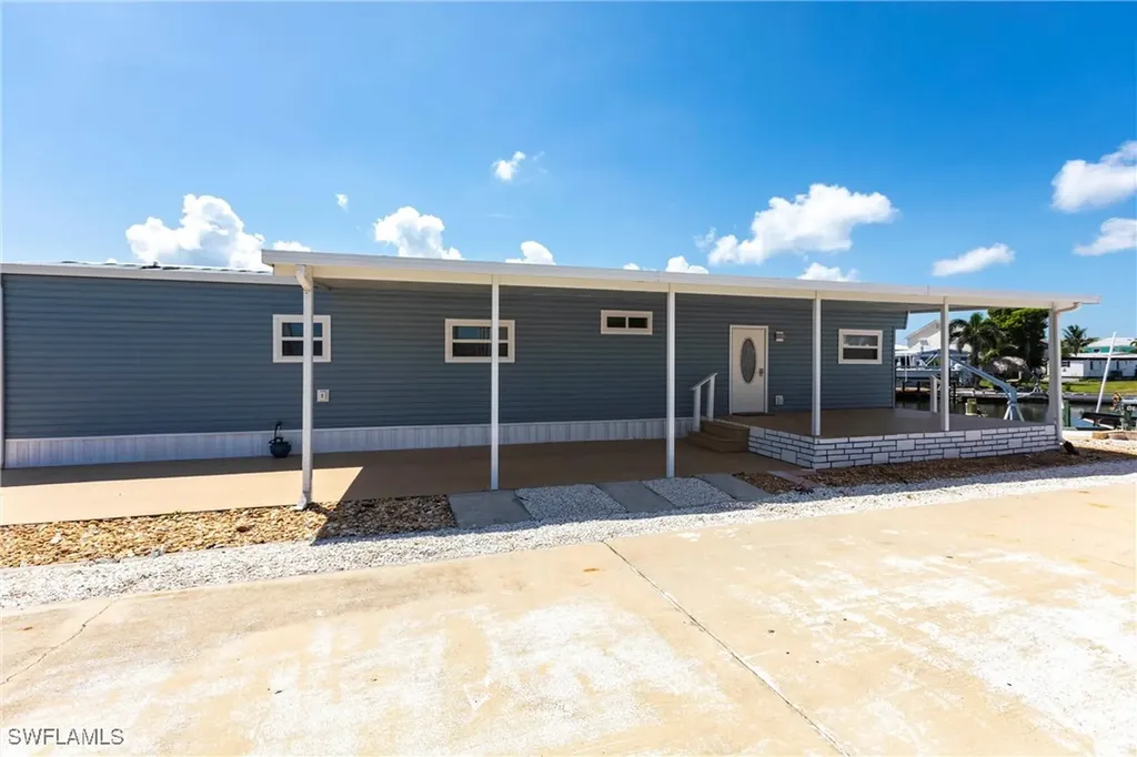 3913 Dewberry Lane St. James City FL 33956