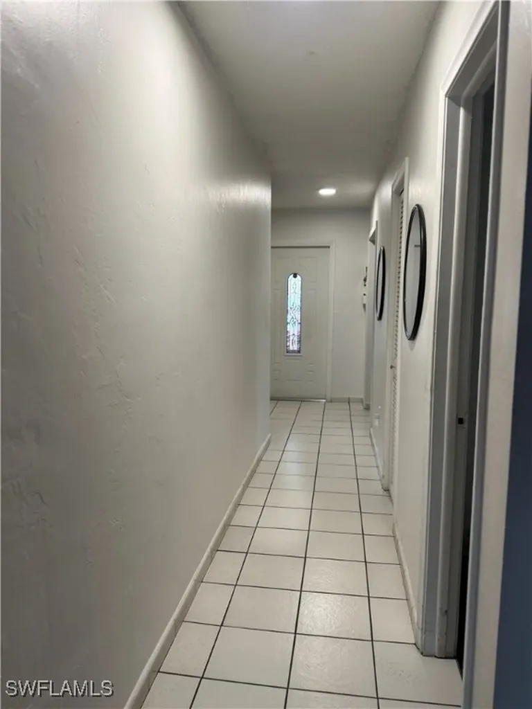 806 W 80 Place Hialeah FL 33014