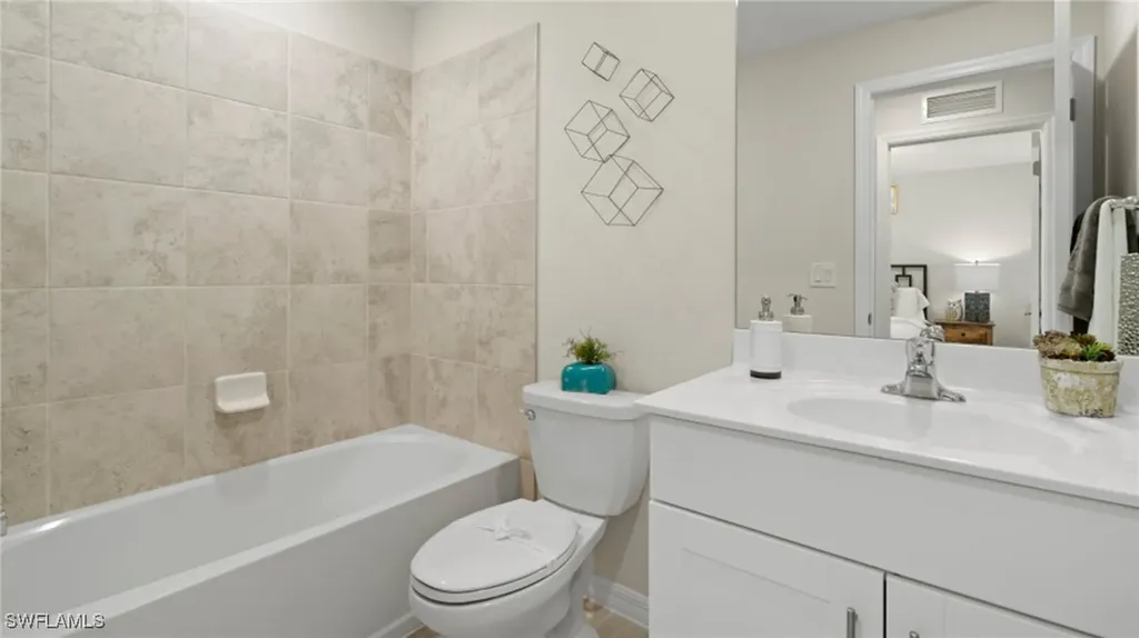 4254 Canova Court North Fort Myers FL 33917