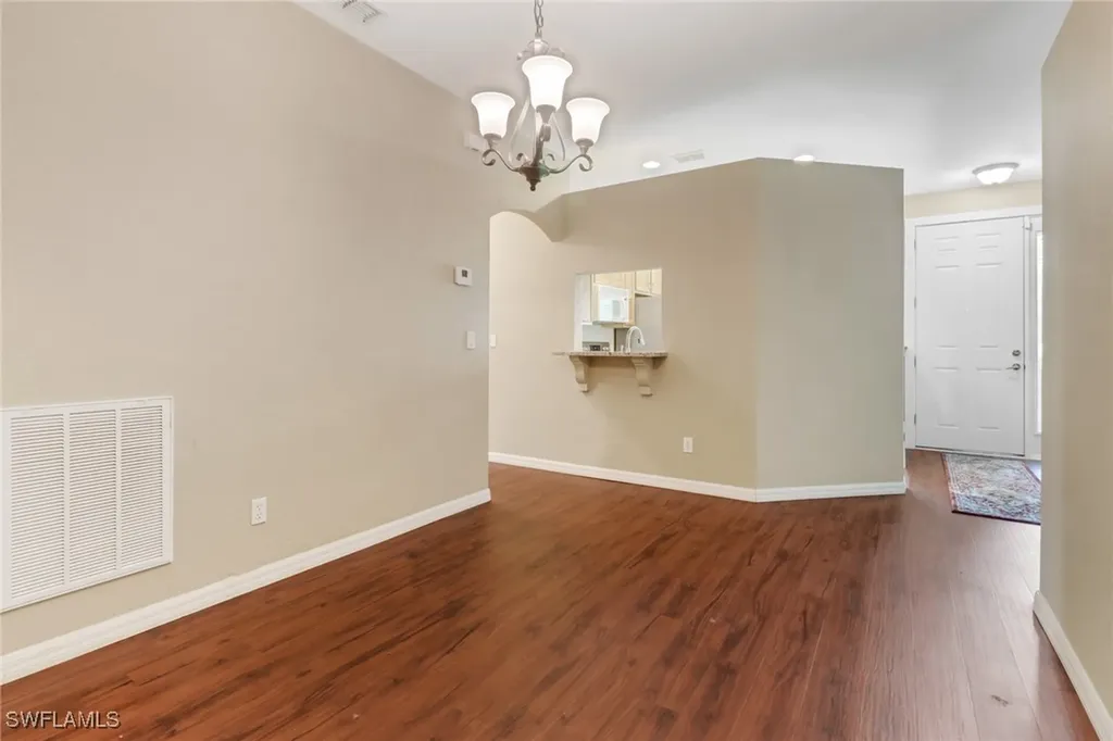 7585 Meadow Lakes Drive Naples FL 34104