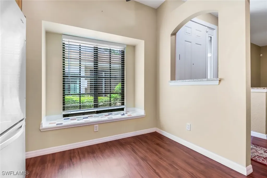 7585 Meadow Lakes Drive Naples FL 34104