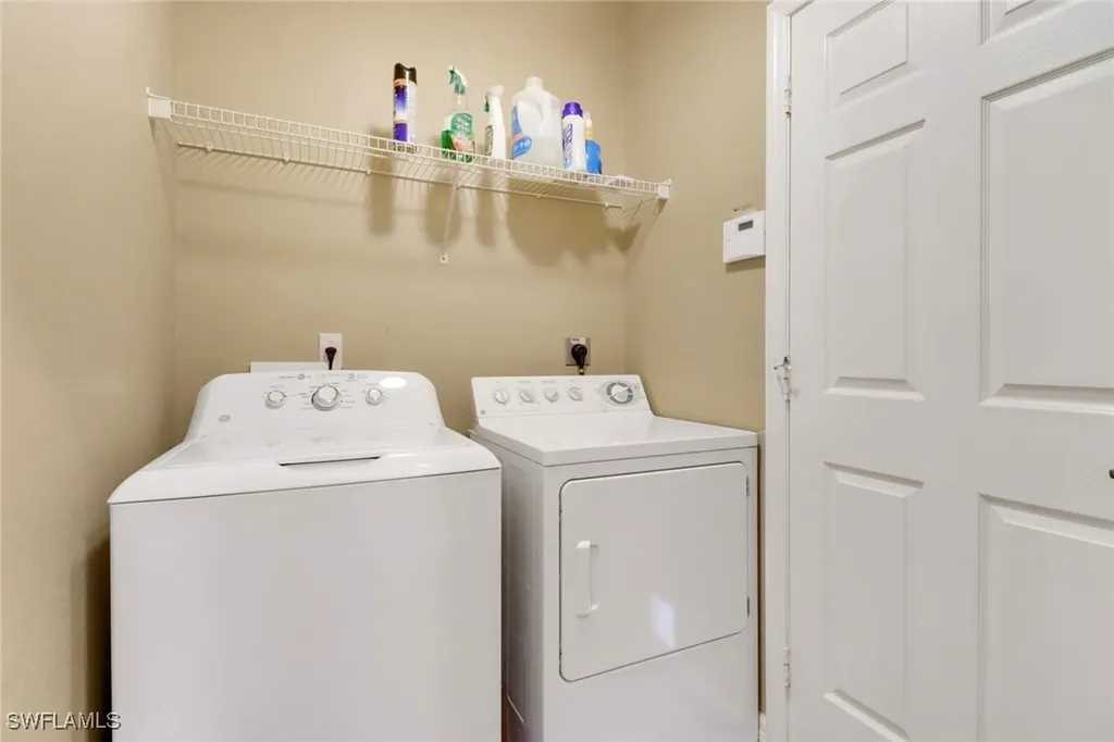 7585 Meadow Lakes Drive Naples FL 34104