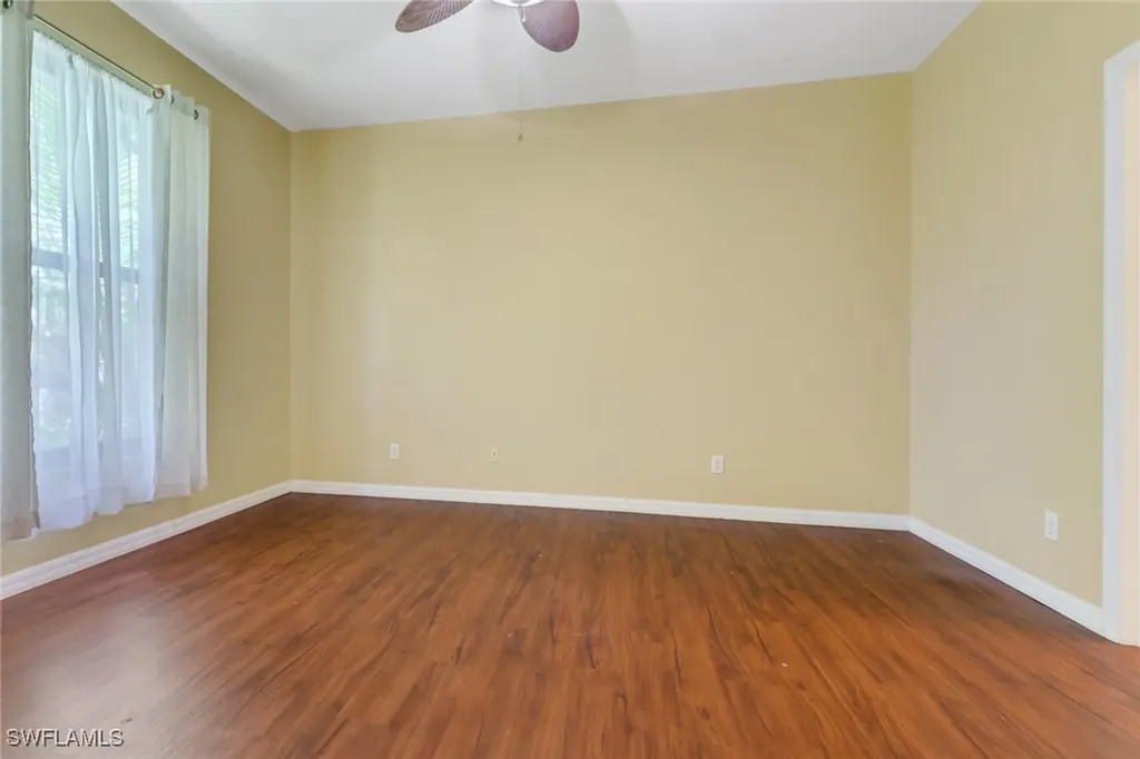 7585 Meadow Lakes Drive Naples FL 34104