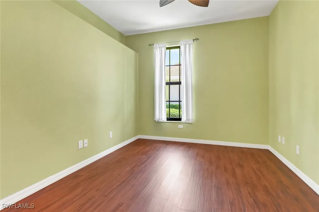 7585 Meadow Lakes Drive Naples FL 34104