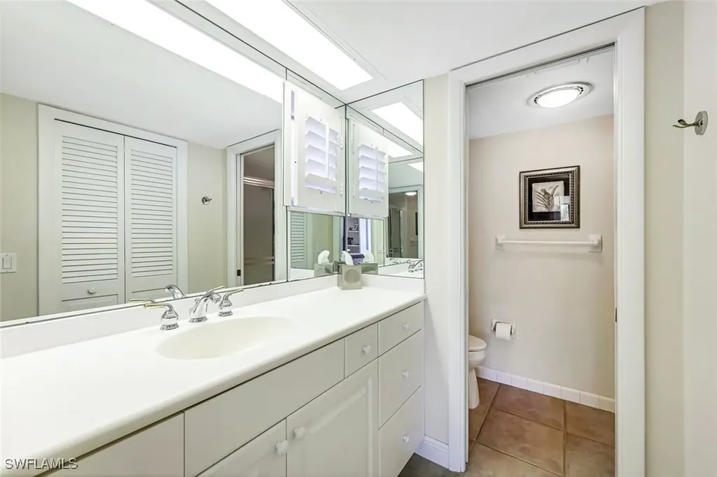 2216 Gulf Shore Boulevard N Naples FL 34102