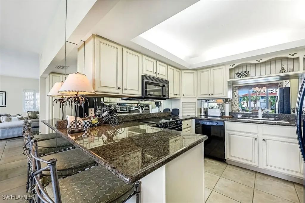 2216 Gulf Shore Boulevard N Naples FL 34102