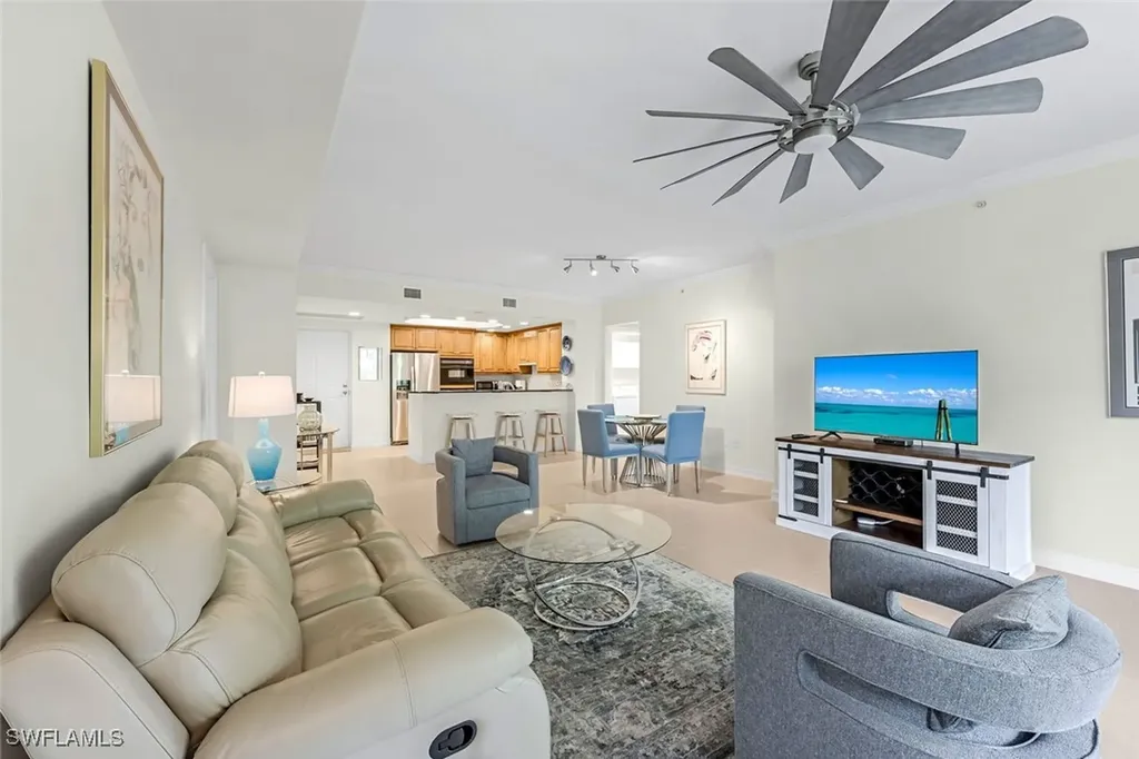 2728 Tiburon Boulevard E Naples FL 34109