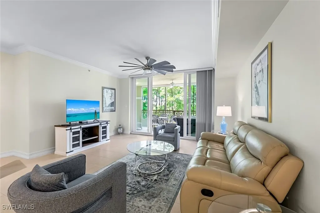 2728 Tiburon Boulevard E Naples FL 34109