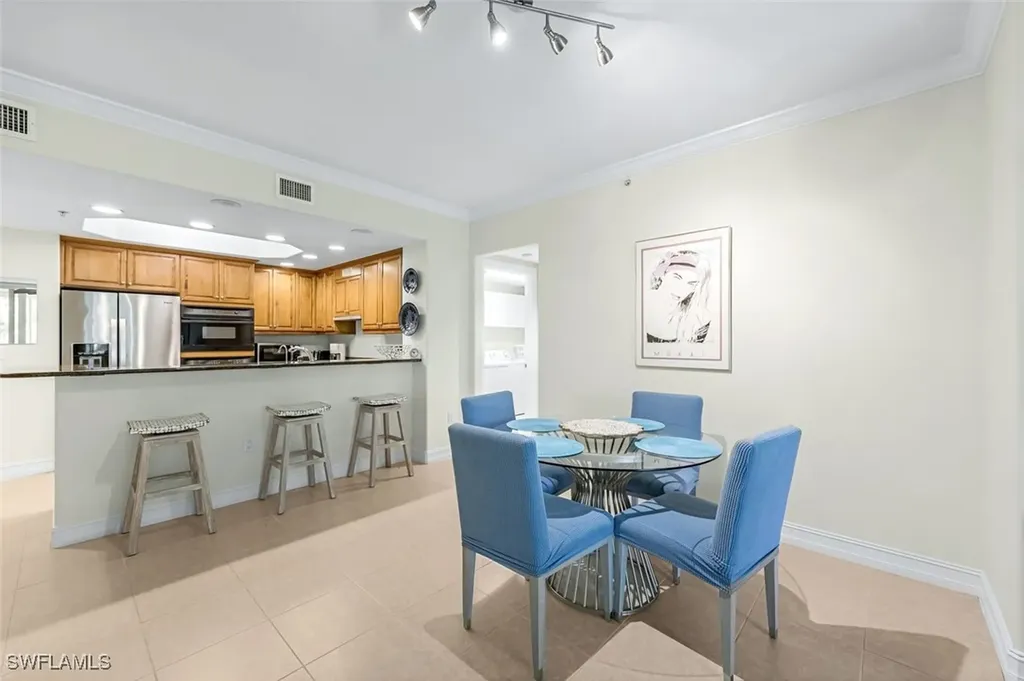2728 Tiburon Boulevard E Naples FL 34109