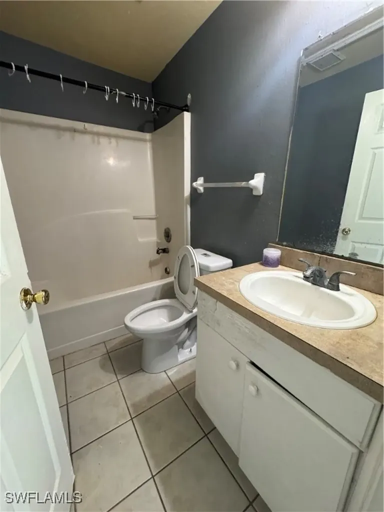 4541 21st Street SW Lehigh Acres FL 33973